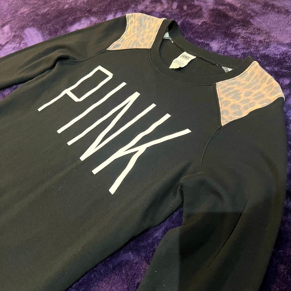 Victoria’s Secret Pullover Sweatshirt Black/Leopard Print Shoulders- Size Small